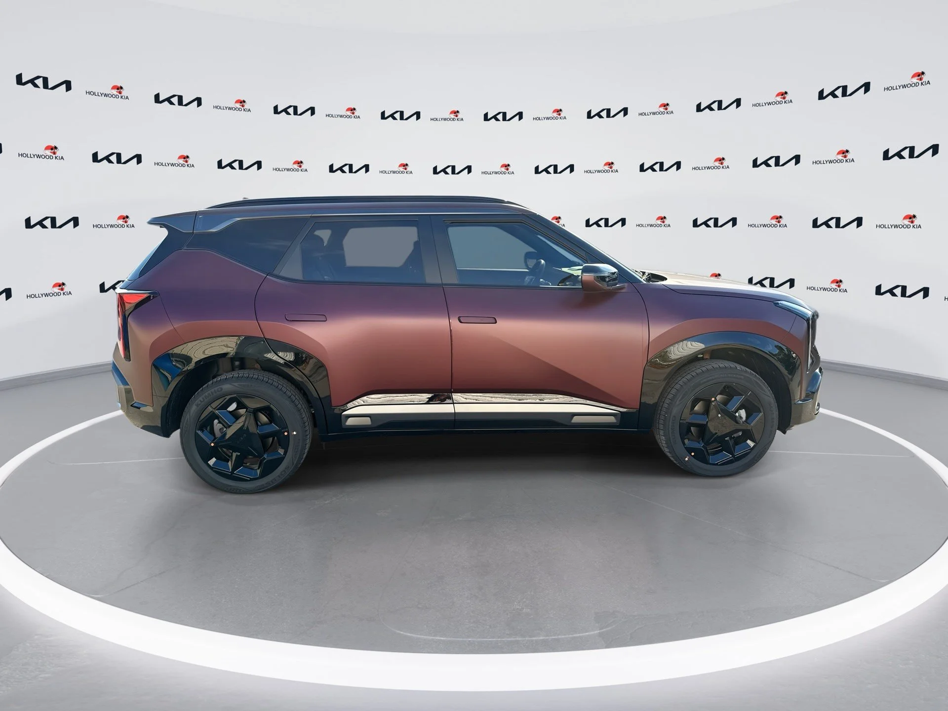 New 2027 Magma Red Matte Kia X-Line S image 9