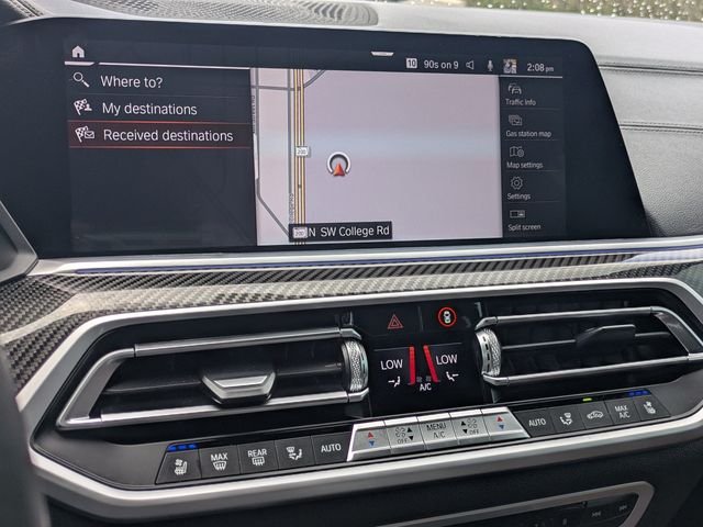 Used 2022 White BMW M50i image 22