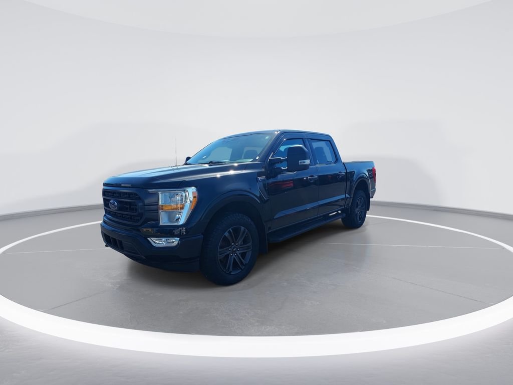 Used 2022 Black Ford XLT image 4
