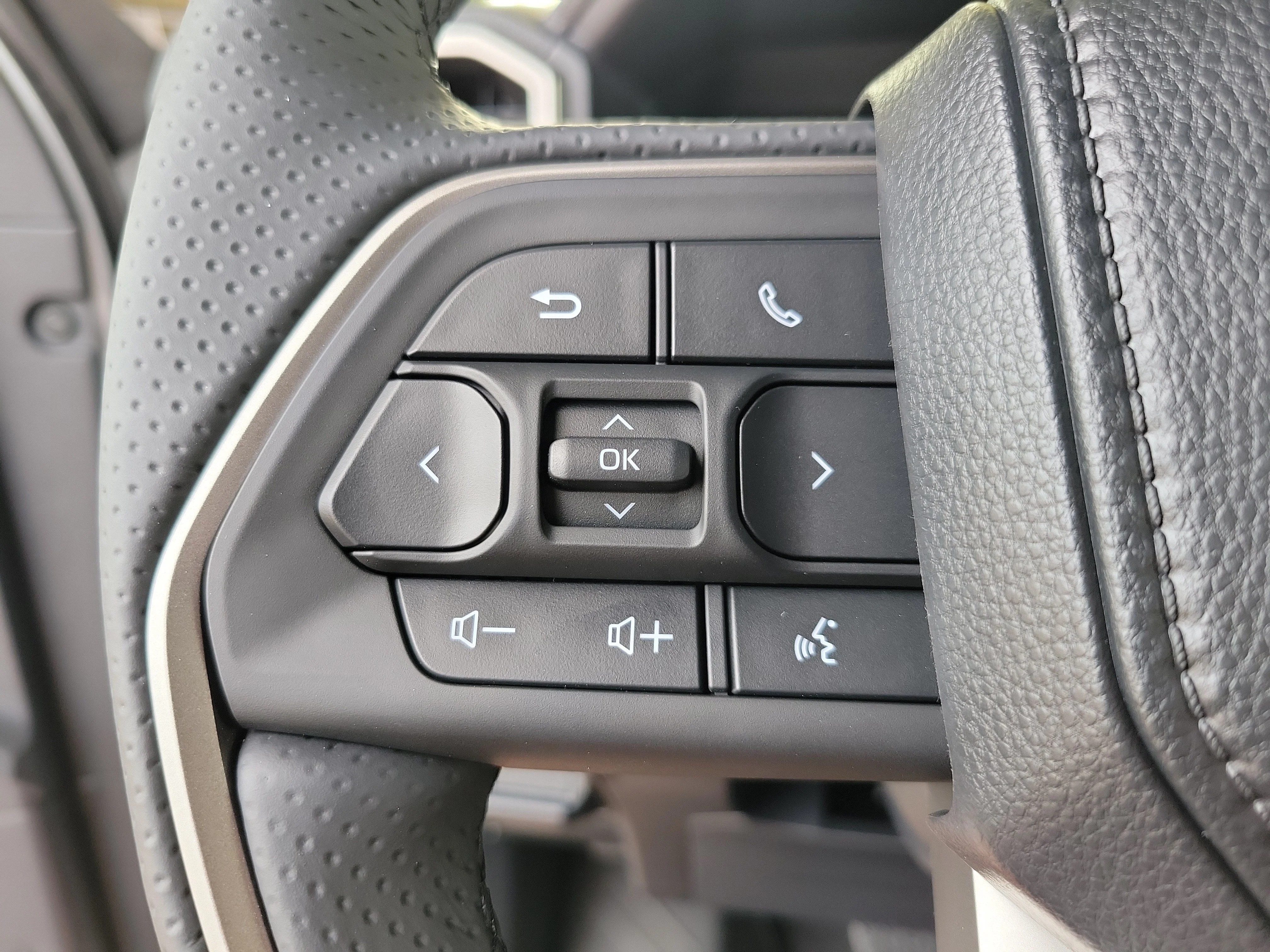 Used 2026 Cutting Edge Toyota SR5 image 9
