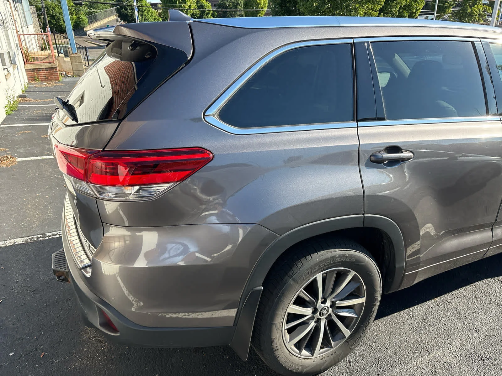 Used 2018 Predawn Gray Mica Toyota SE image 8