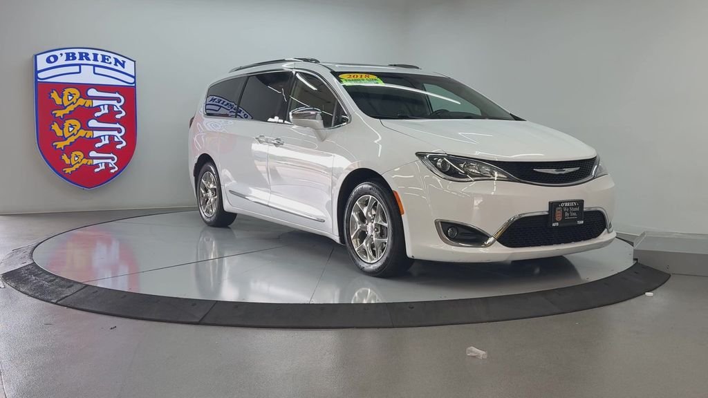 Used 2018 Chrysler Pacifica Limited with VIN 2C4RC1GGXJR168288 for sale in Normal, IL