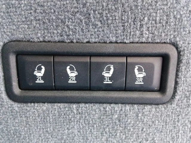 Certified Used 2022 White Jeep Series II image 33