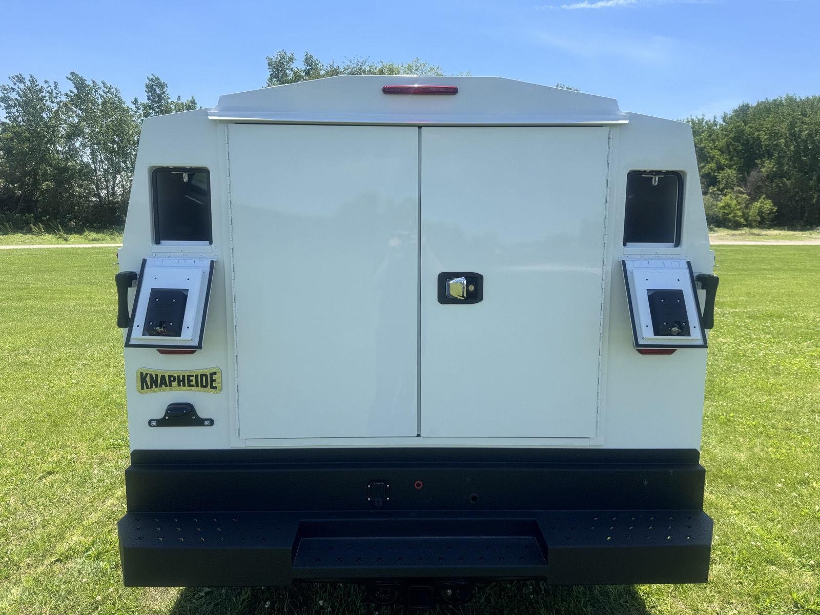 New 2026 Oxford White Ford F-350® XL image 5