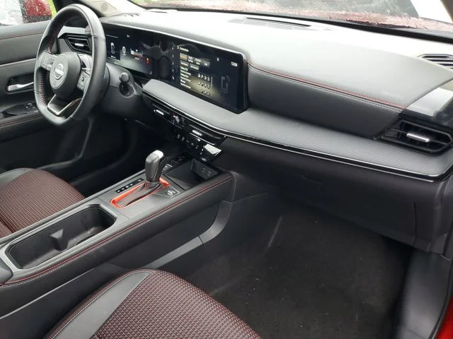 Used 2025 Red Nissan SR image 29