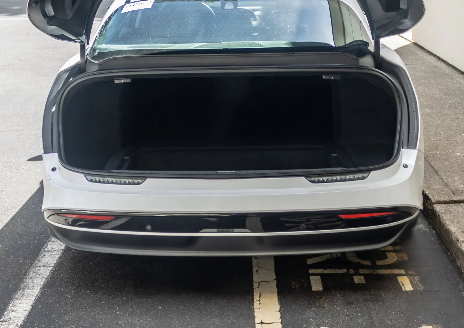 Used 2025  Lucid Pure image 20