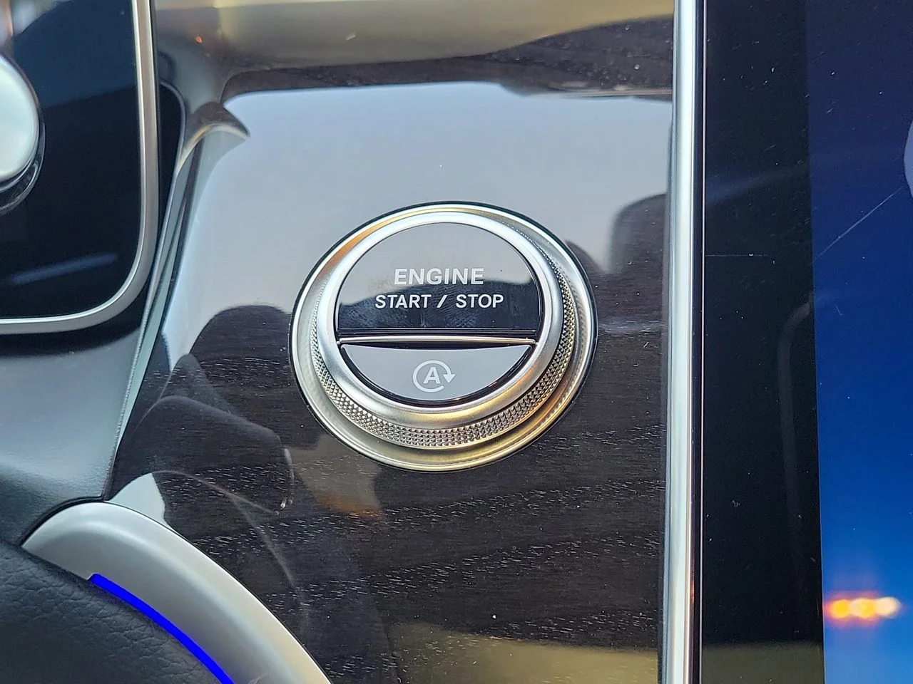 New 2027 Polar White Mercedes-Benz GLC 300 image 19