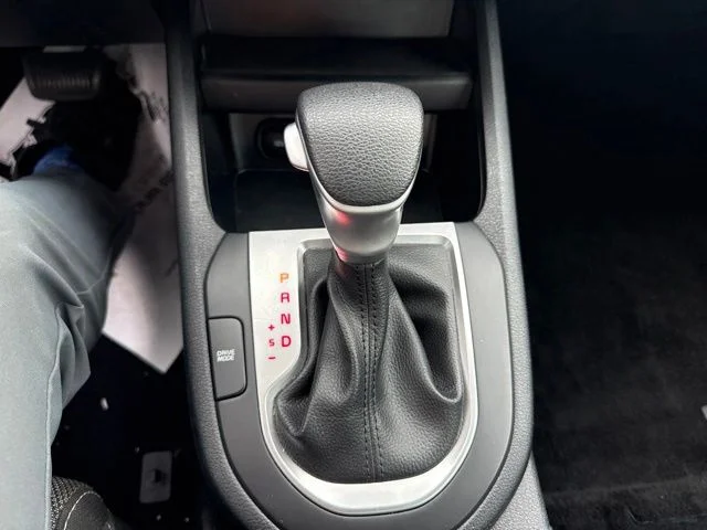 Used 2024 Deep Sea Blue Kia LXS image 17