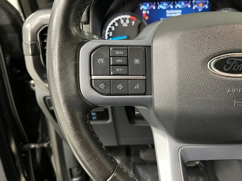 Used 2023 Black Ford XLT image 29
