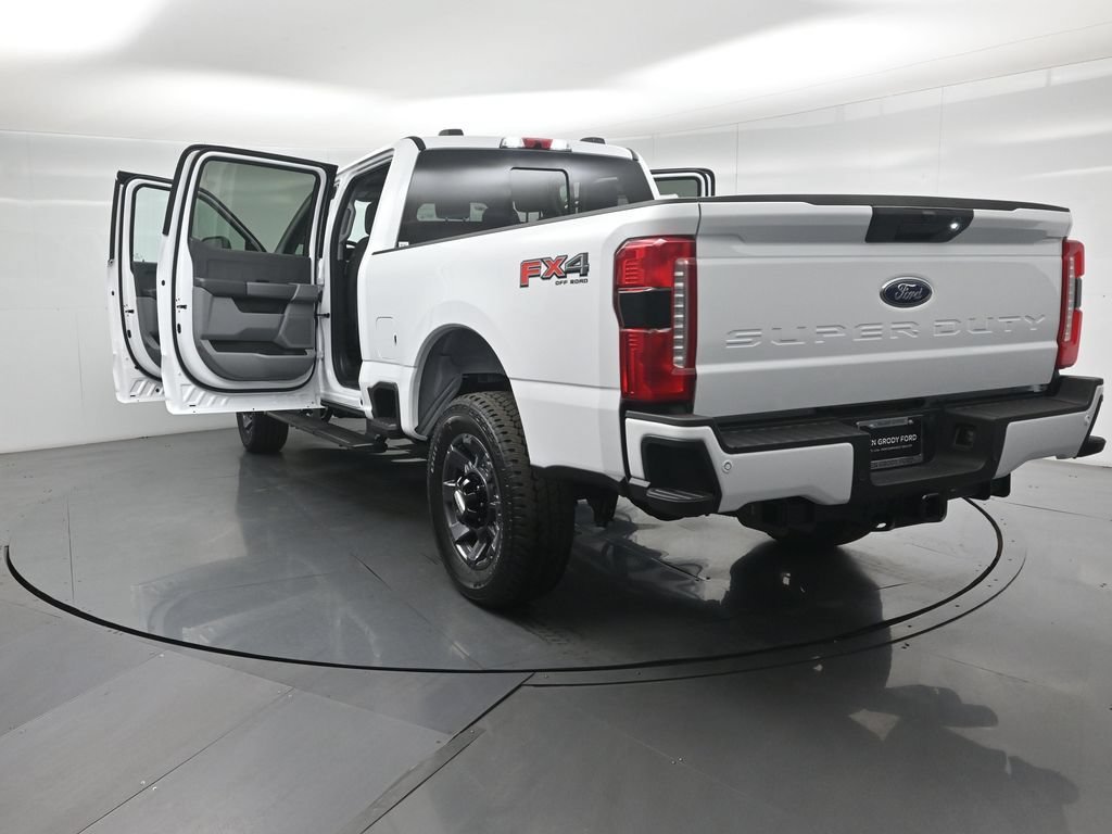 New 2026 Oxford White Ford XL image 28