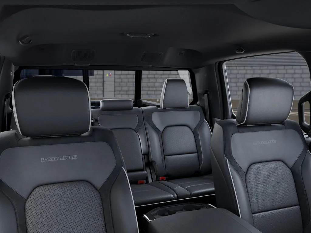 New 2026 Diamond Black Crystal Pearl-Coat Exterior Paint RAM Laramie image 26