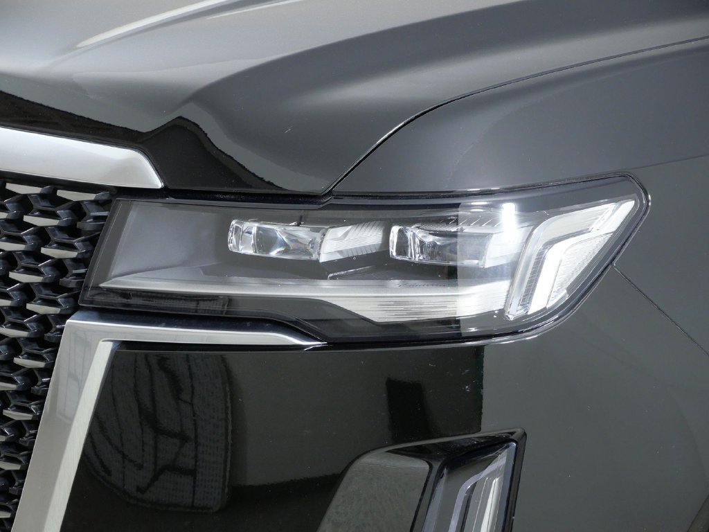 Used 2023 Black Cadillac Premium Luxury image 4