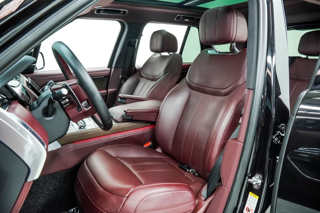 Used 2024 Black Land Rover SE image 16
