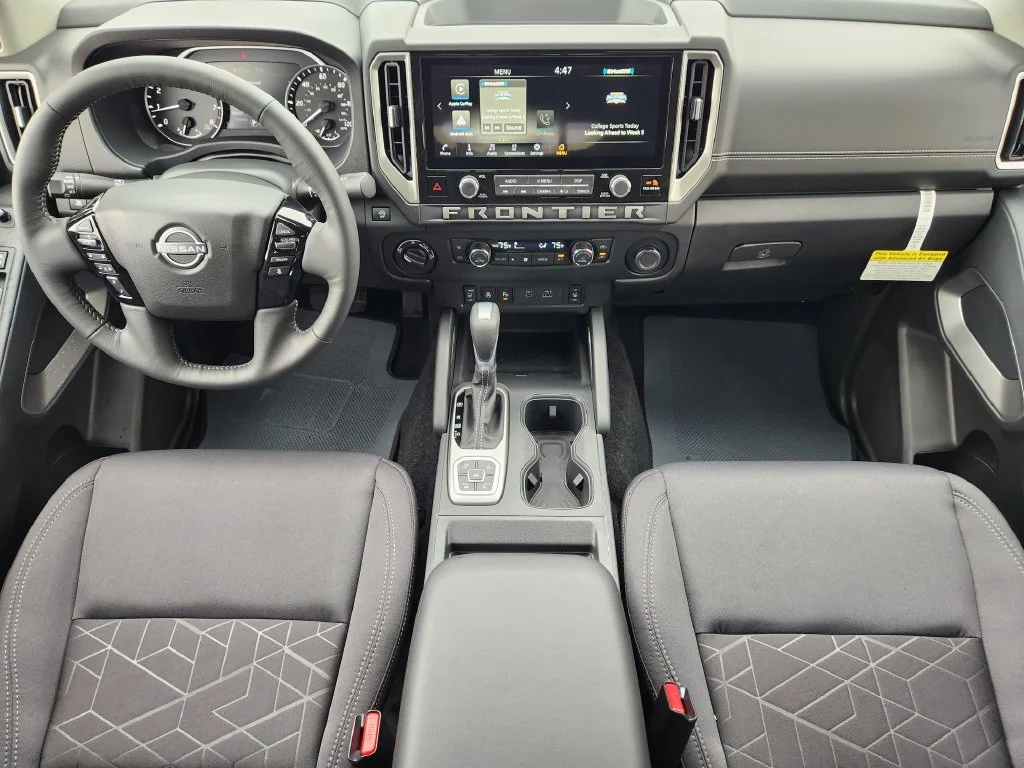 New 2027 Glacier White Nissan Crew Cab SV image 22