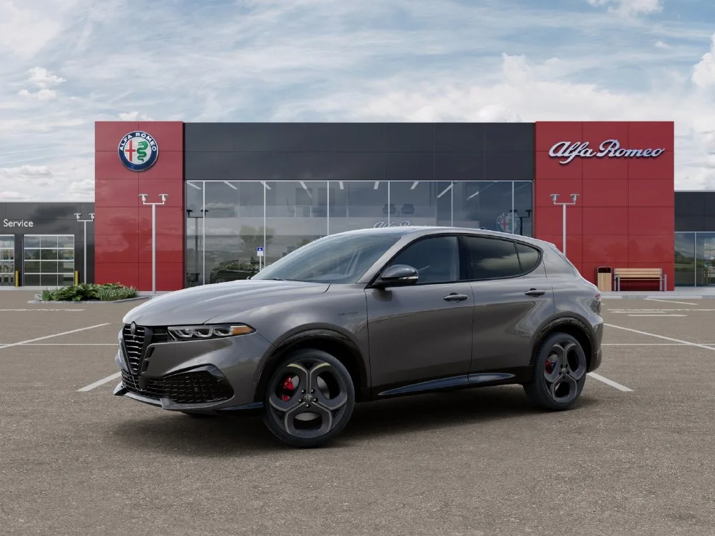 New 2026 Grigio (Gray) Ascari Metallic Exterior Paint Alfa Romeo Base image 2