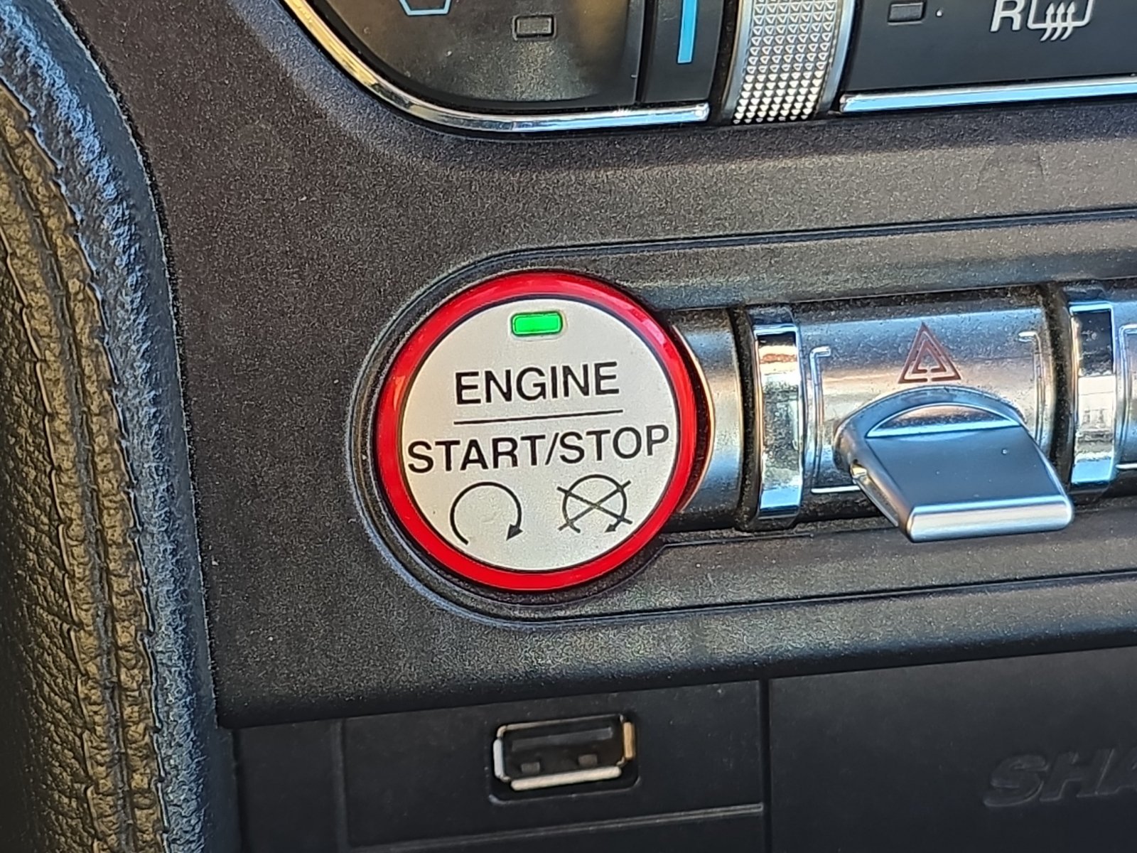 Used 2015 White Ford GT Premium image 12