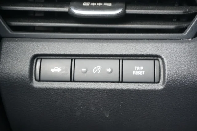 Used 2025 BLACK Nissan SV image 26