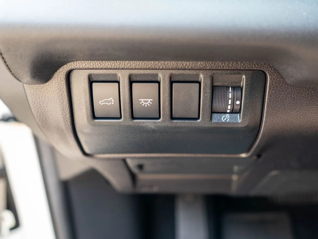 Used 2023 White Subaru Onyx Edition image 20