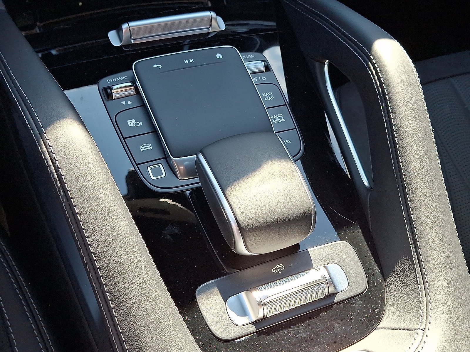 New 2026 Obsidian Black Metallic Mercedes-Benz AMG® GLE 63 S 4MATIC+ SUV image 40