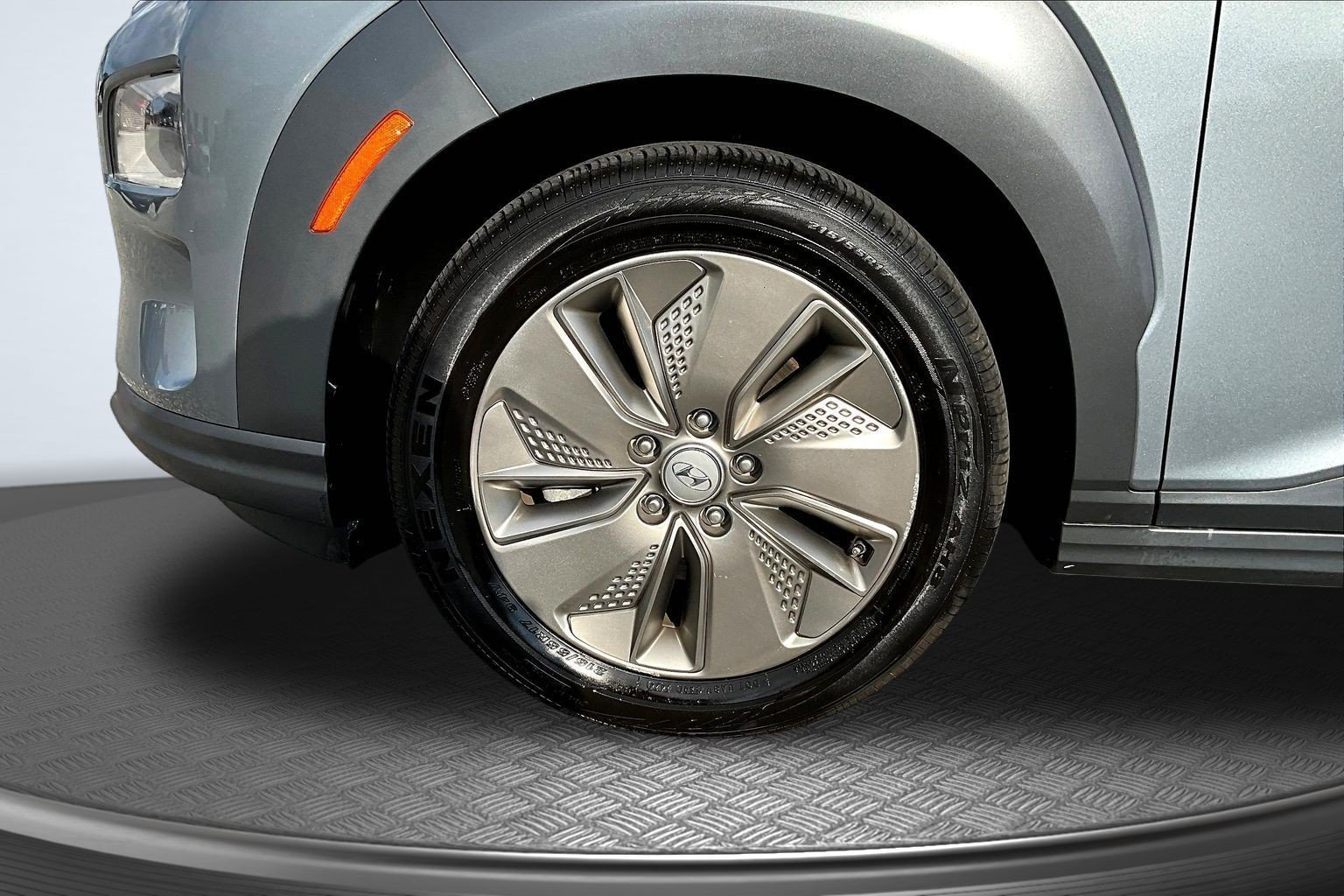 Used 2021 Silver Hyundai SEL image 28