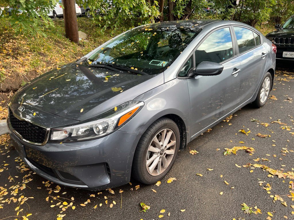 Used 2017 Gray Kia S image 3