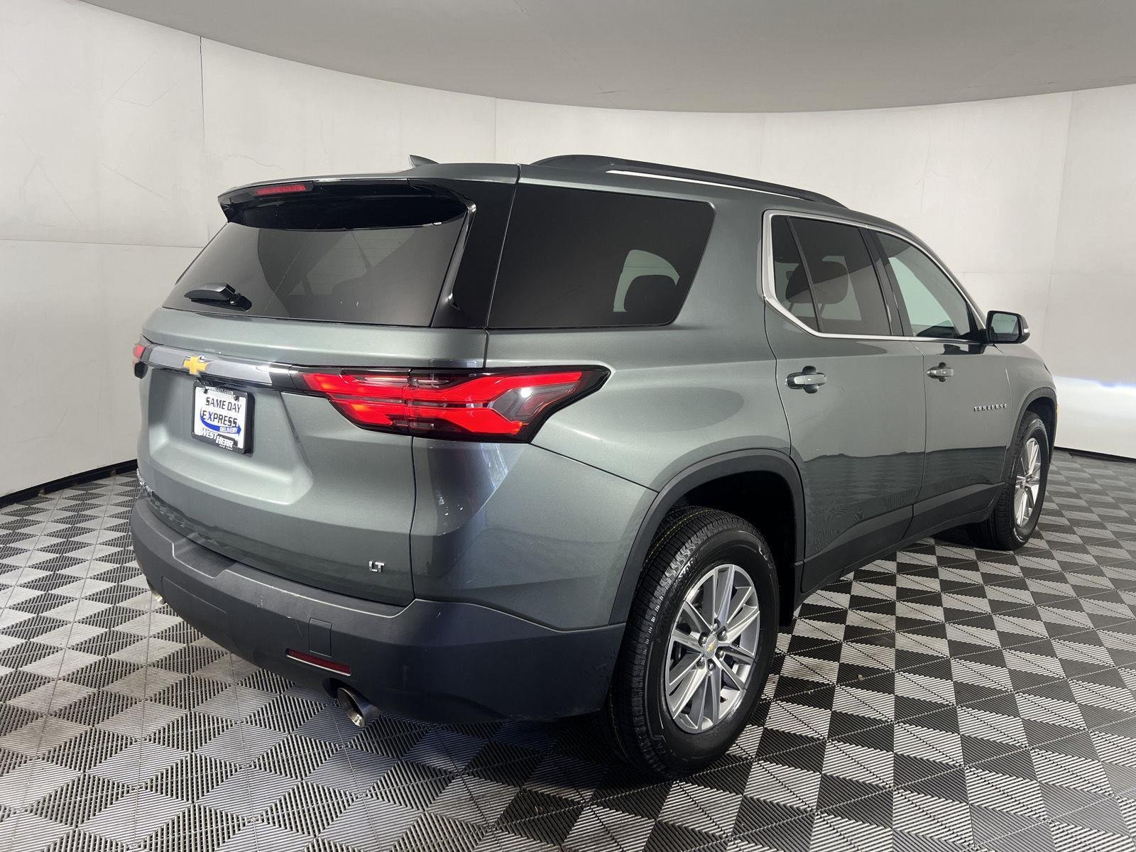 Used 2023 Silver Sage Chevrolet LT image 26
