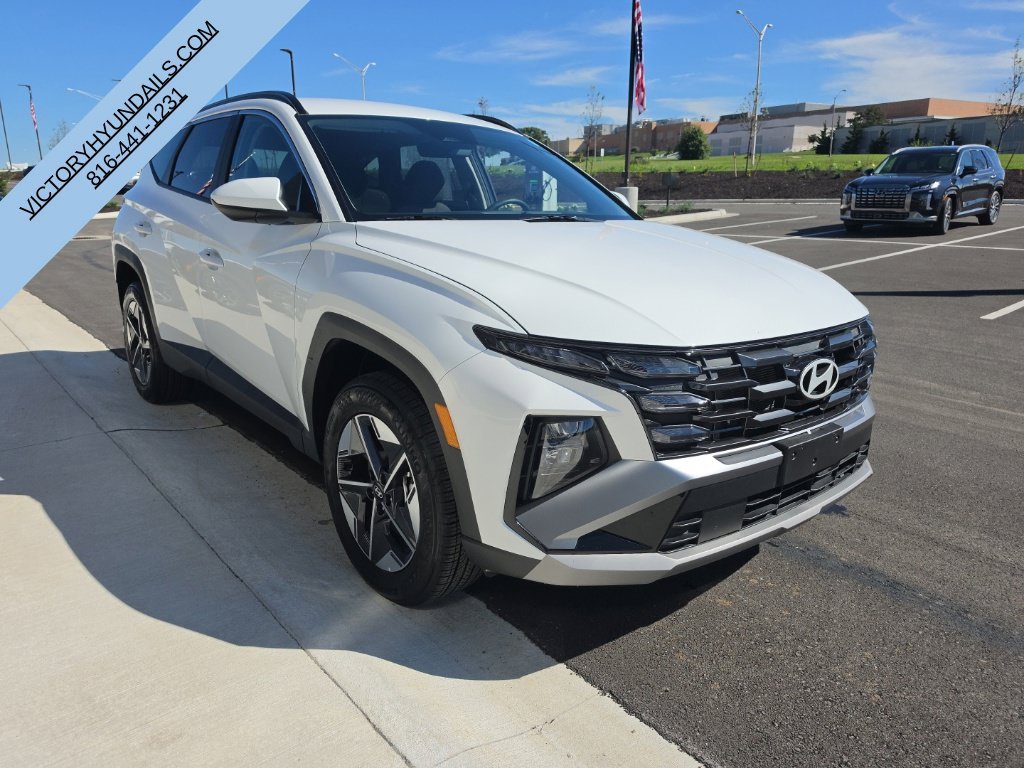 Used 2026 White Hyundai SEL image 8