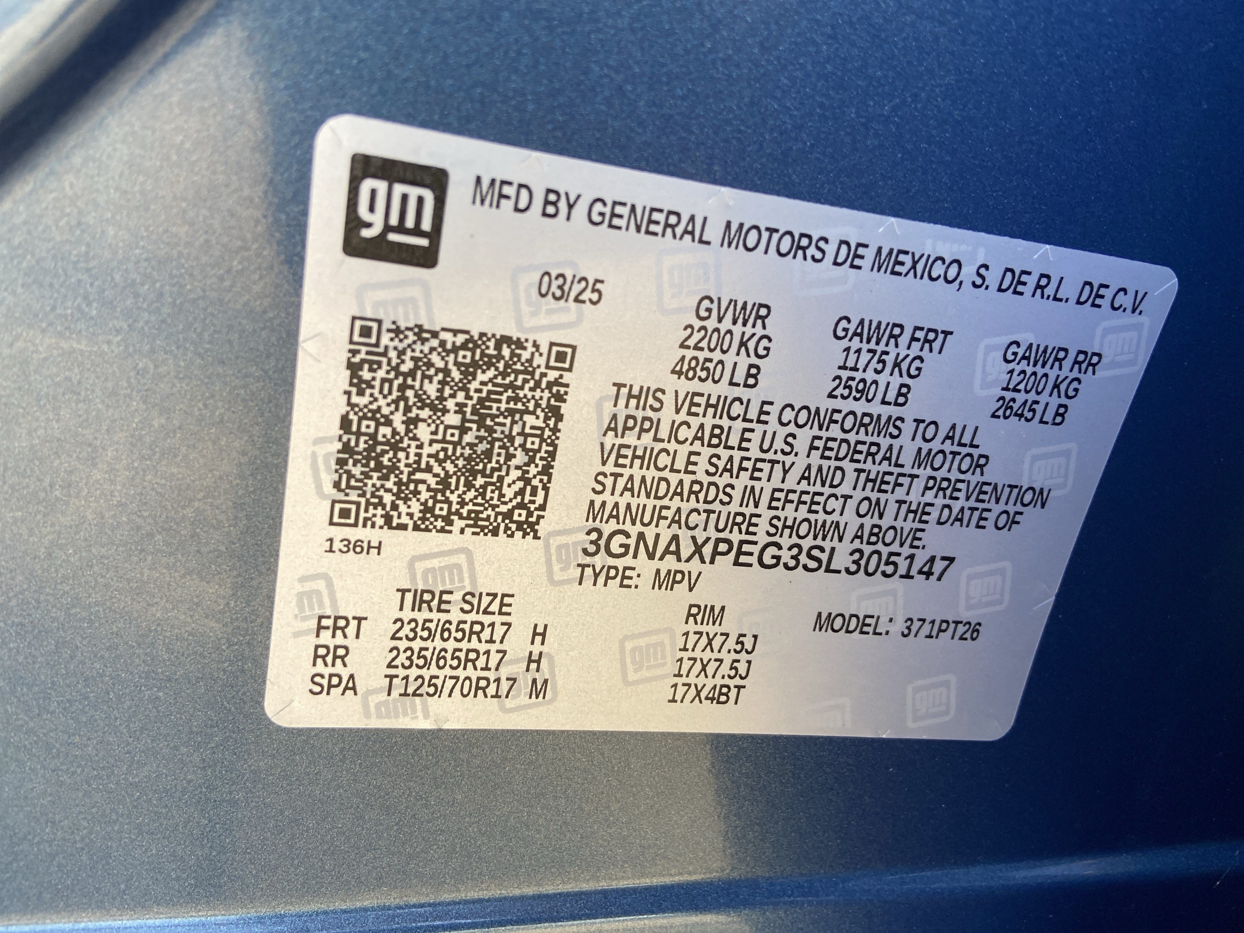 Used 2025 Lakeshore Blue Metallic Chevrolet AWD LT image 33