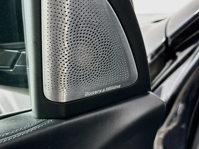 Used 2021 Black BMW Base image 19