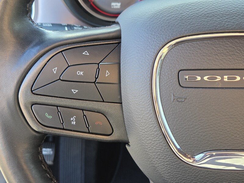 Used 2023 Black Dodge SXT image 27