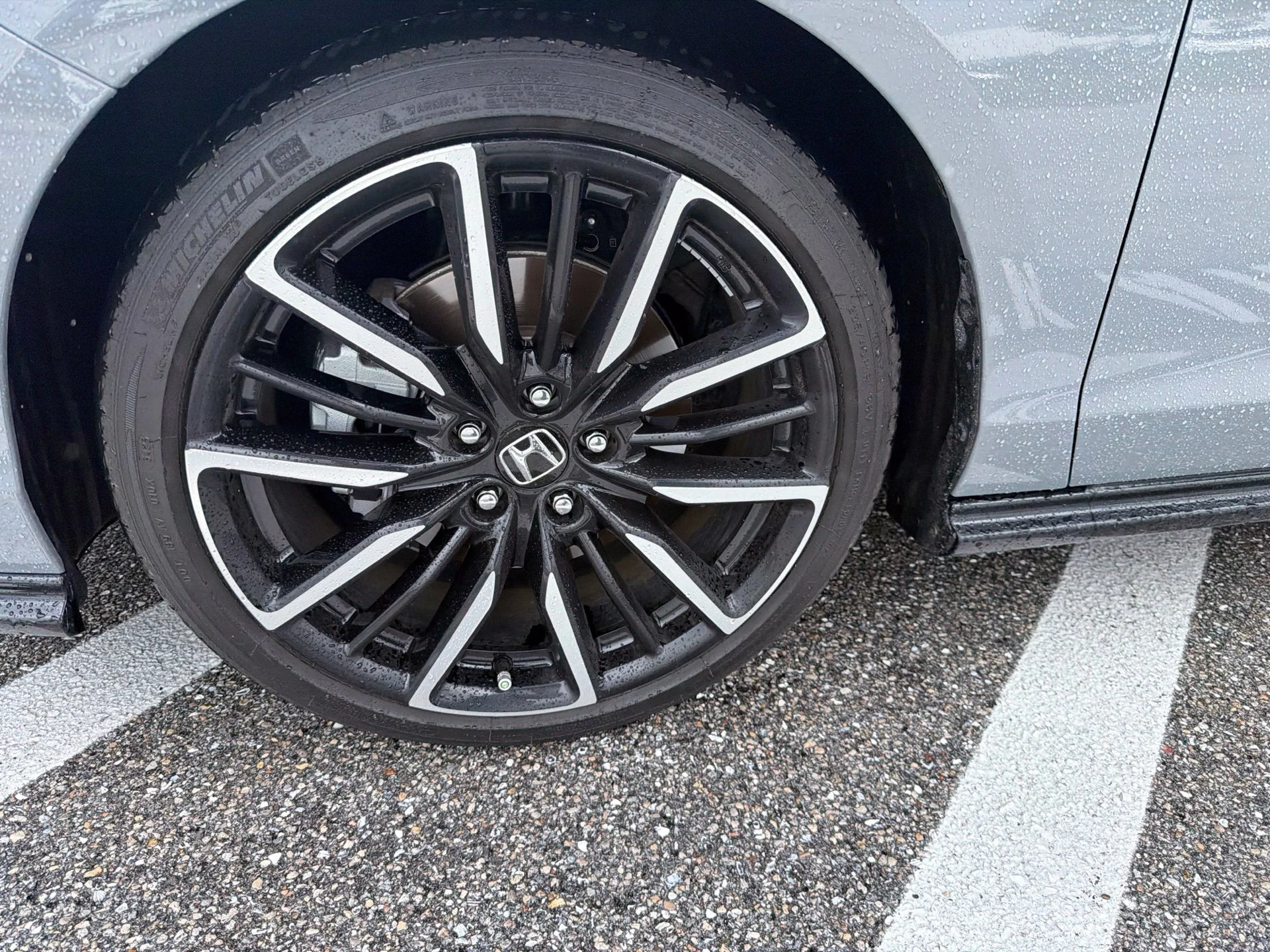 Certified Used 2024 Urban Gray Pearl Honda Touring image 9