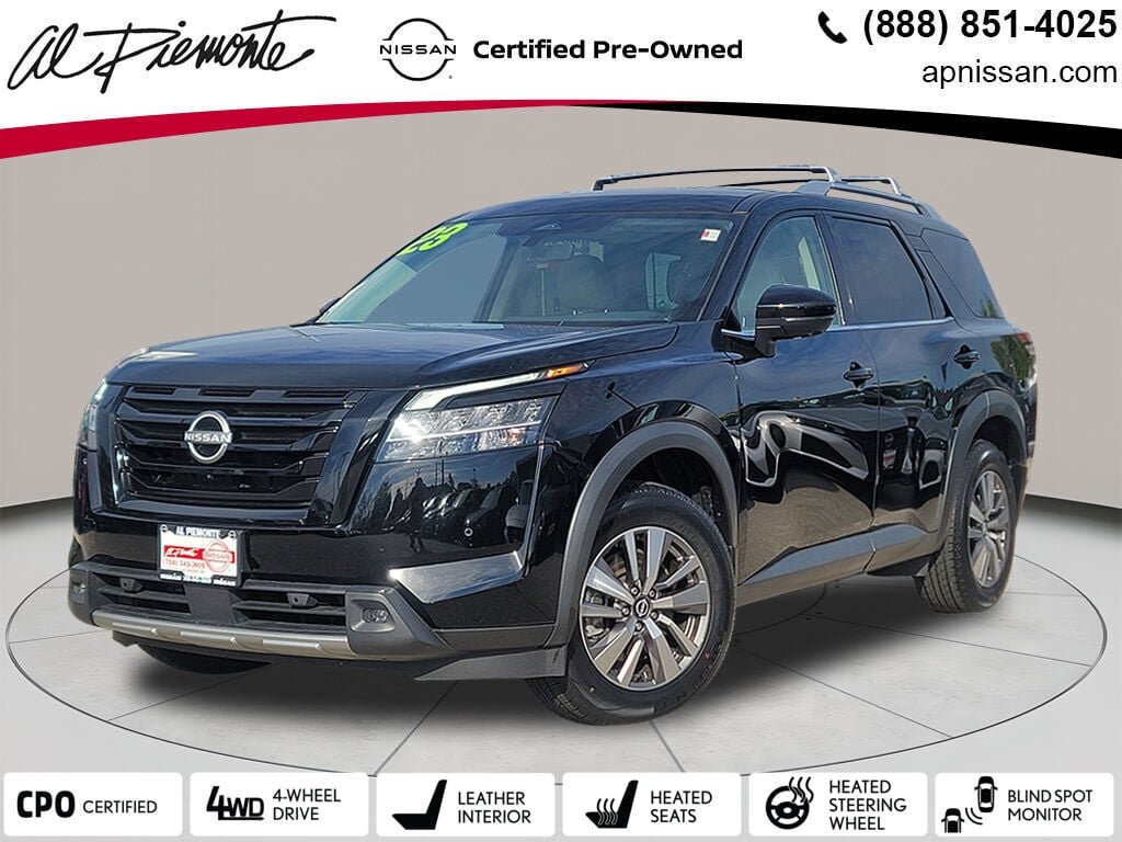 2023 Nissan Pathfinder SL
