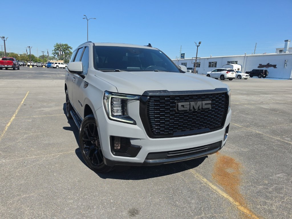 2023 GMC Yukon SLT