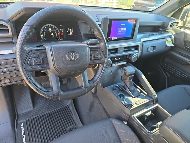 2025 Toyota Tacoma SR5 - Photo 15