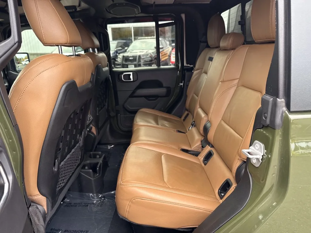 Certified Used 2022 Green Jeep Rubicon image 9