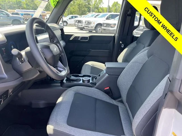 2025 Ford Bronco 4-Door Base - Photo 11
