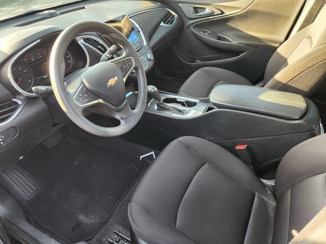 Used 2019 MOSAIC BLACK METALLIC Chevrolet LT image 9
