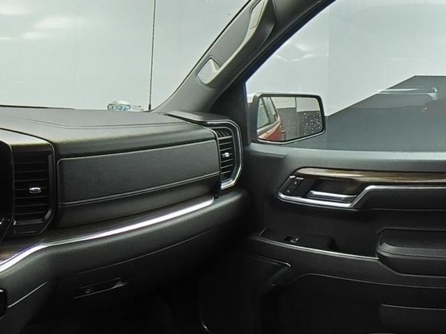 Used 2024 Red Chevrolet LT image 40