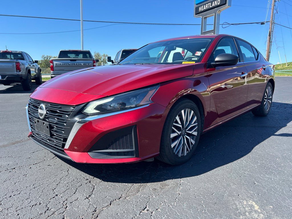 2025 Nissan Altima SV