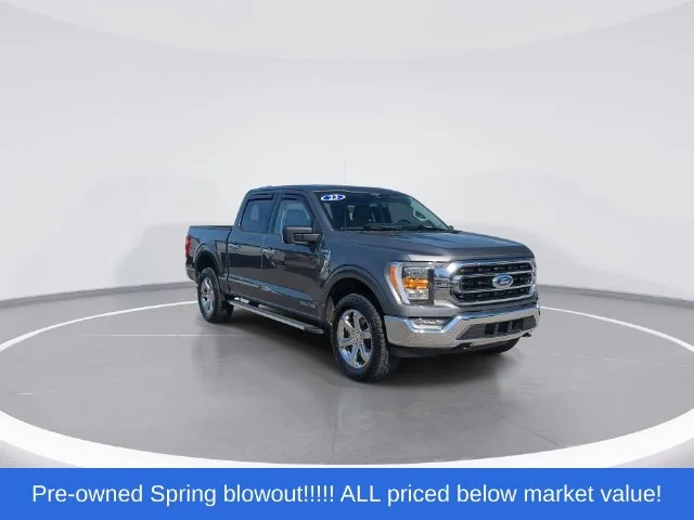 Used 2023 Gray Ford XLT image 2