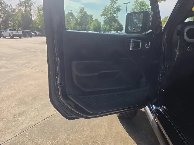 Used 2025 Blue Jeep Nighthawk image 10