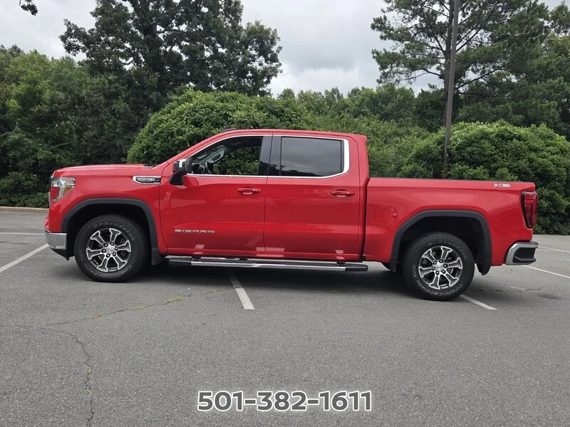 Used 2019 Cardinal Red GMC SLE image 2