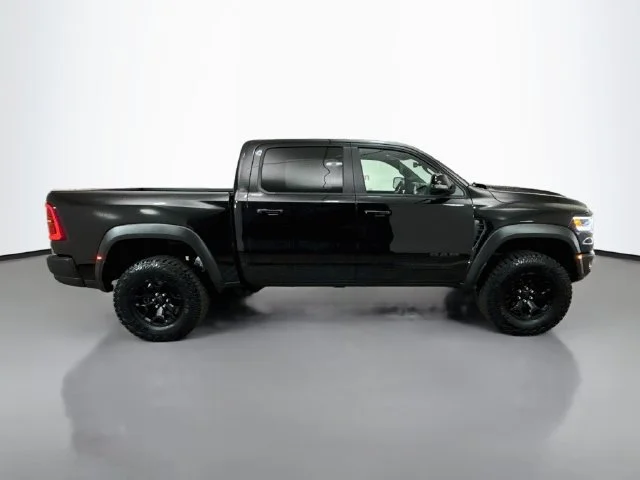 Certified Used 2026 Diamond Black Crystal Pearlcoat Ram RHO image 8