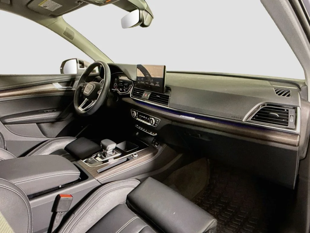 Used 2023 Florett Silver Metallic Audi 45 S line Prestige image 15