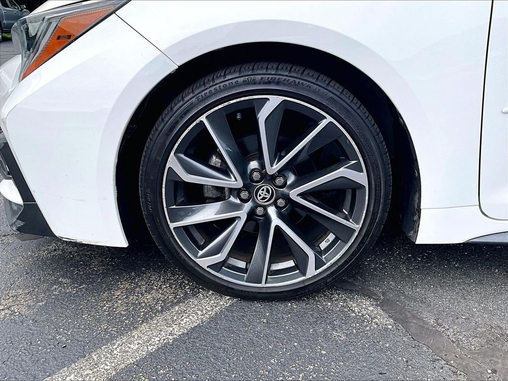 Used 2020 White Toyota SE image 7