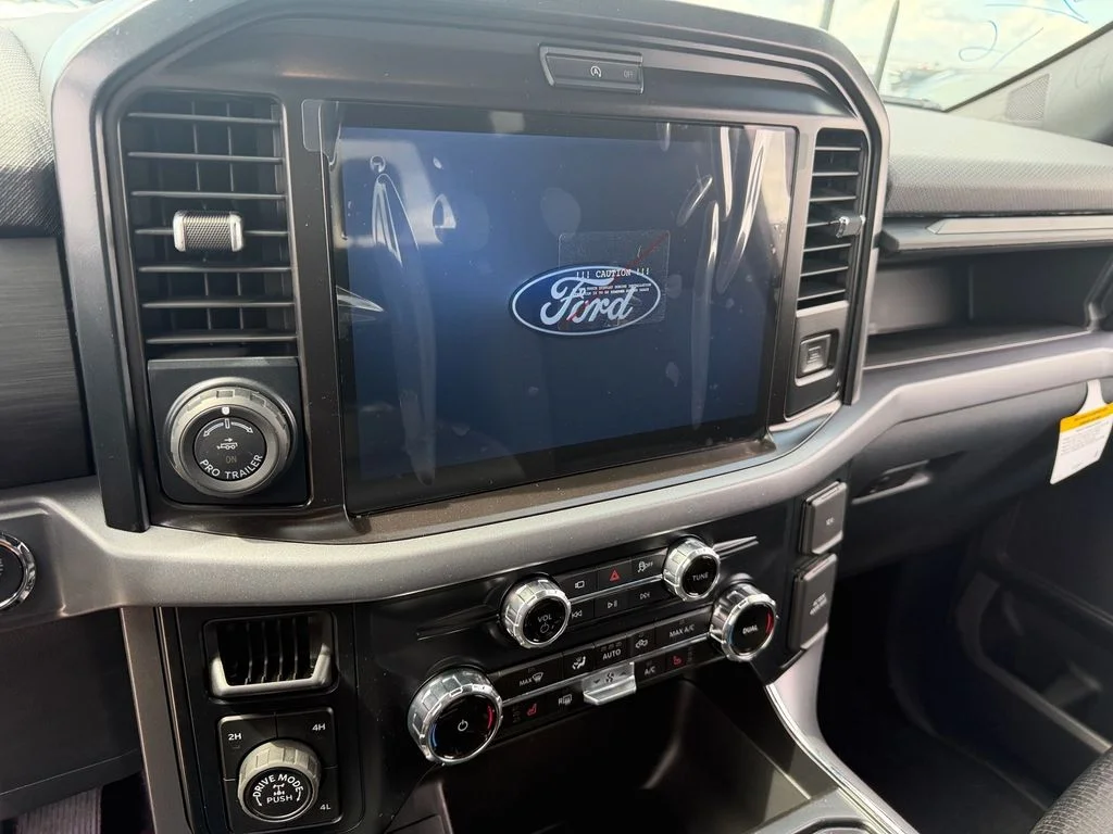 New 2026 Agate Black Metallic Ford XLT image 12