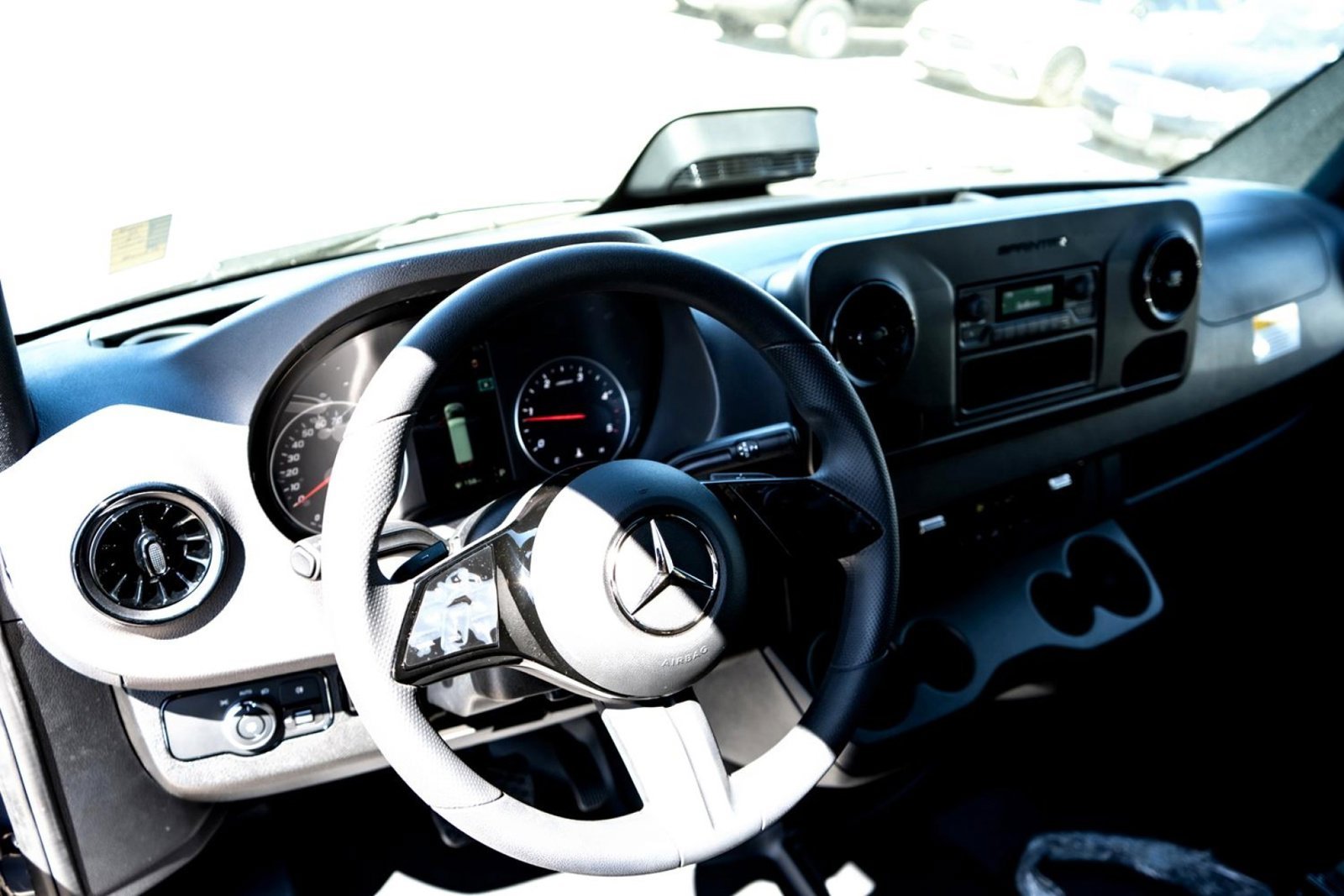 2025 Mercedes-Benz Sprinter Cargo Van Base - Photo 43