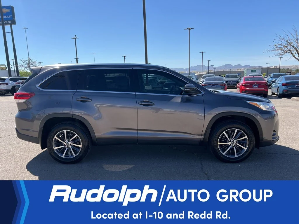 Used 2019 Predawn Gray Mica Toyota XLE image 6