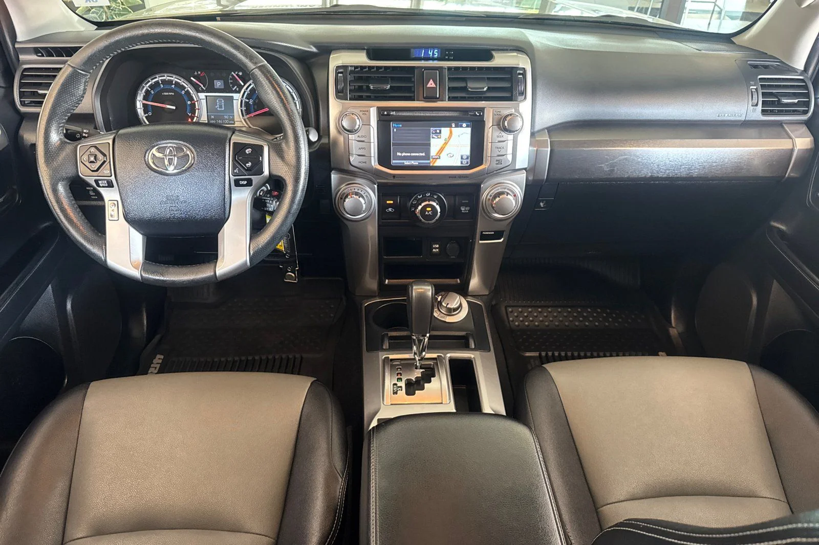Used 2018 Magnetic Gray Metallic Toyota SR5 Premium image 10