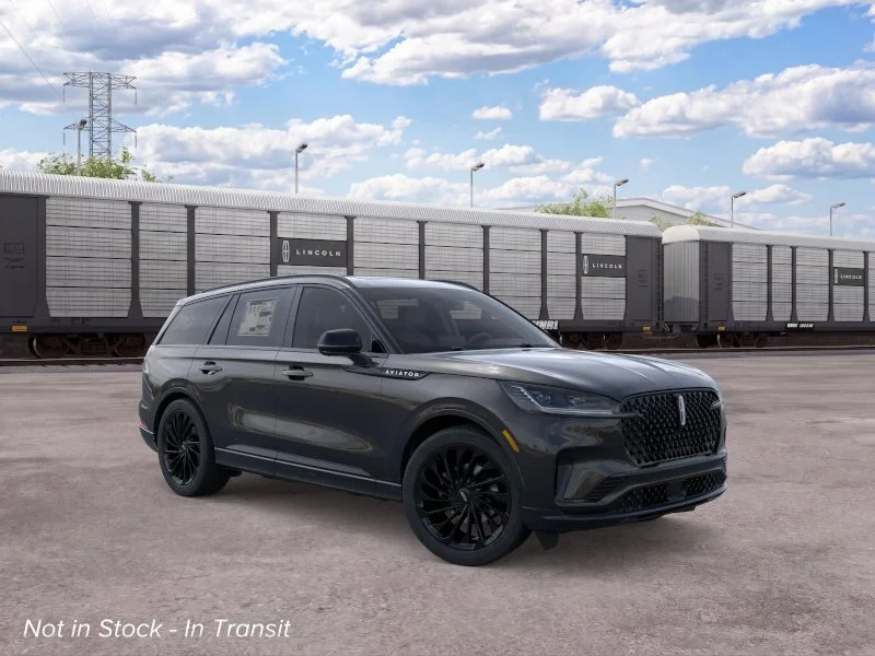 New 2026 Infinite Black Metallic Clearcoat Lincoln Reserve® image 7